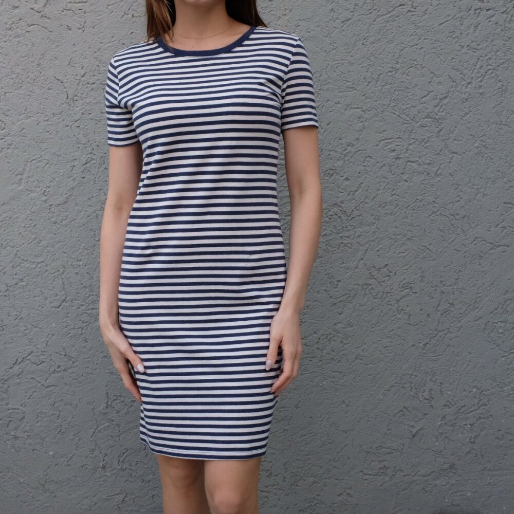 H&M Casual Short Blue and Cream Striped Dress
